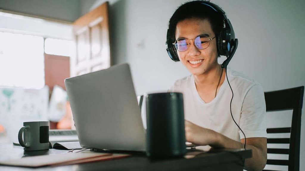 remote virtual assistant jobs